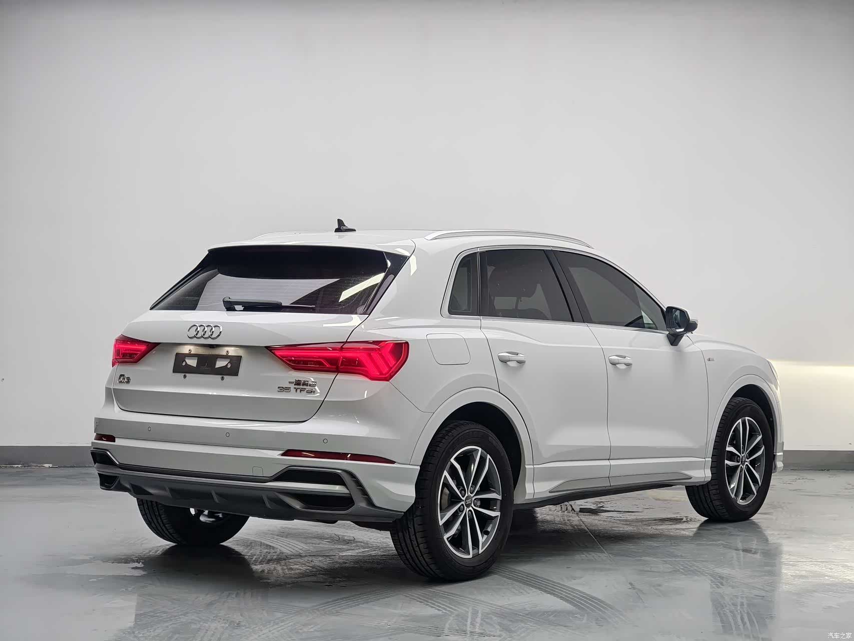 Audi Q3, 2023 все фото