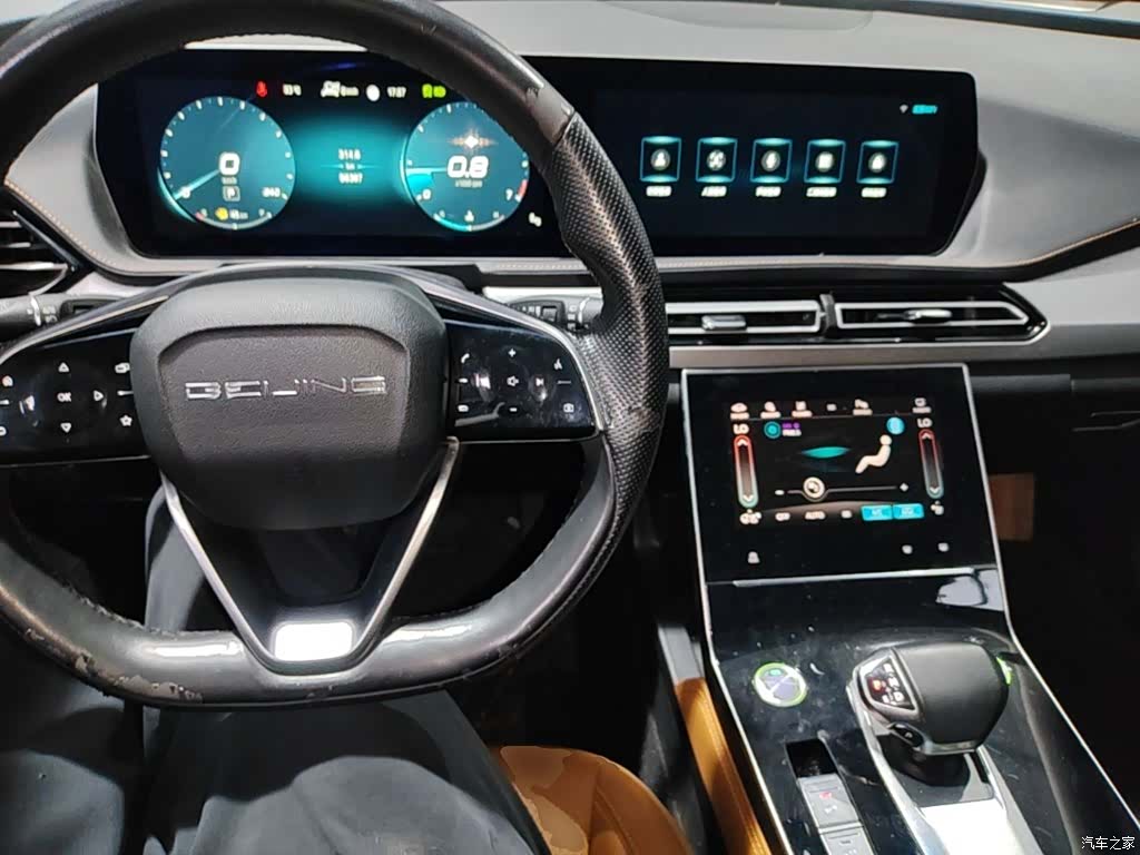 BAIC X7, 2020 10