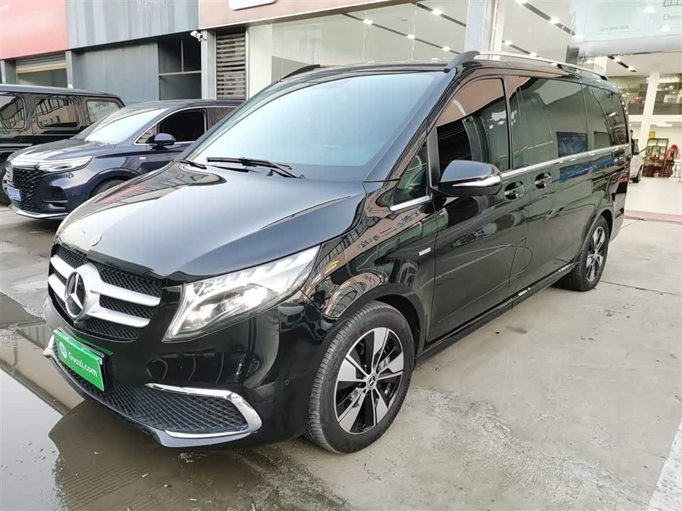 Mercedes-Benz V-class