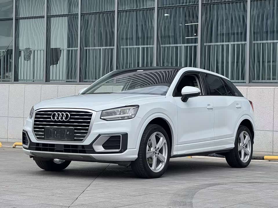 Audi Q2L