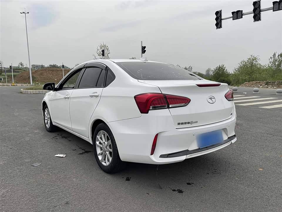 Soueast A5 wing dance