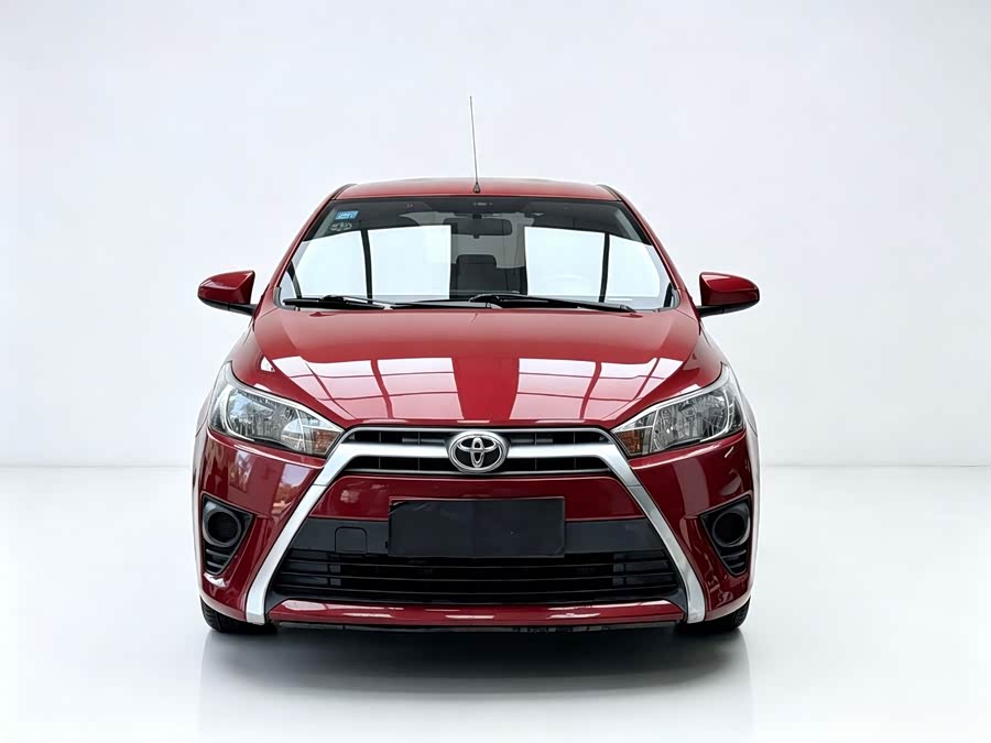 Toyota YARiS L 2015, фото 2
