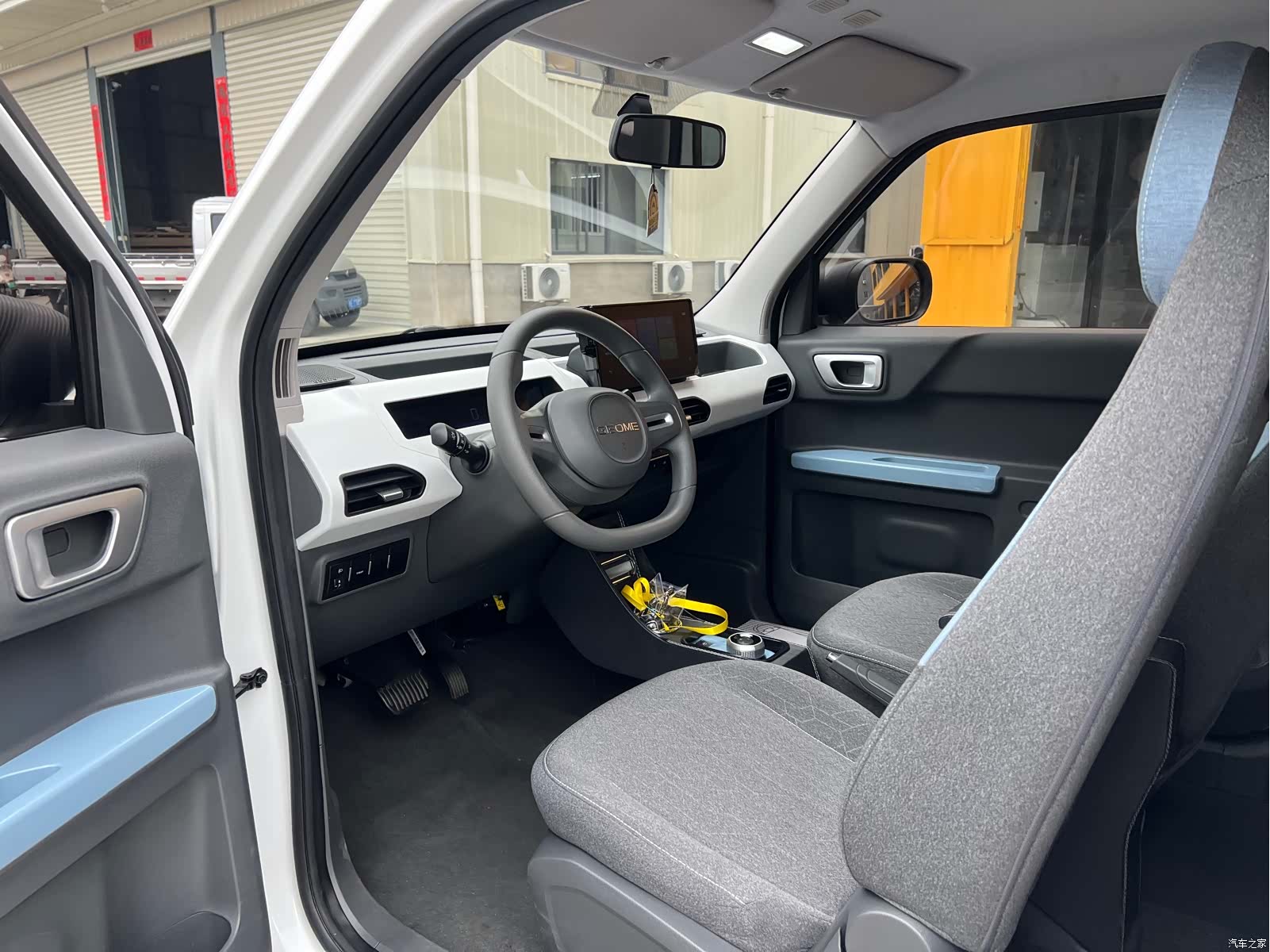 Geely Panda, 2023 12
