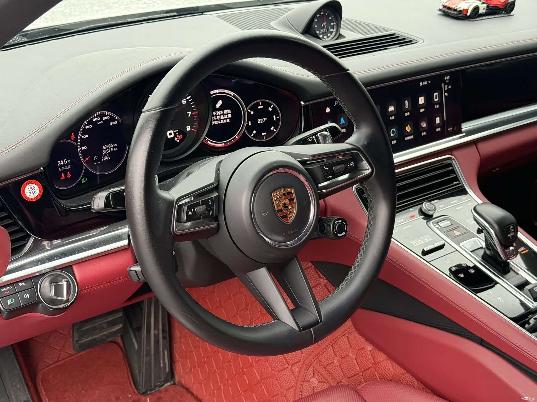 Porsche Panamera, 2022 13