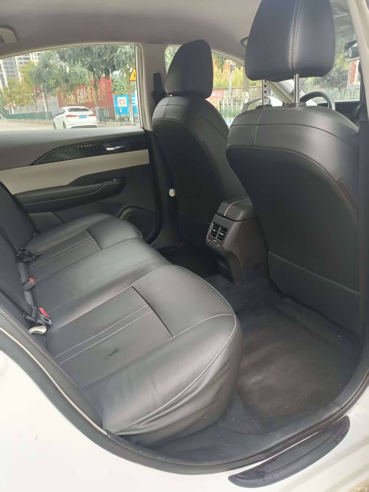 DongFeng E70, 2022 4