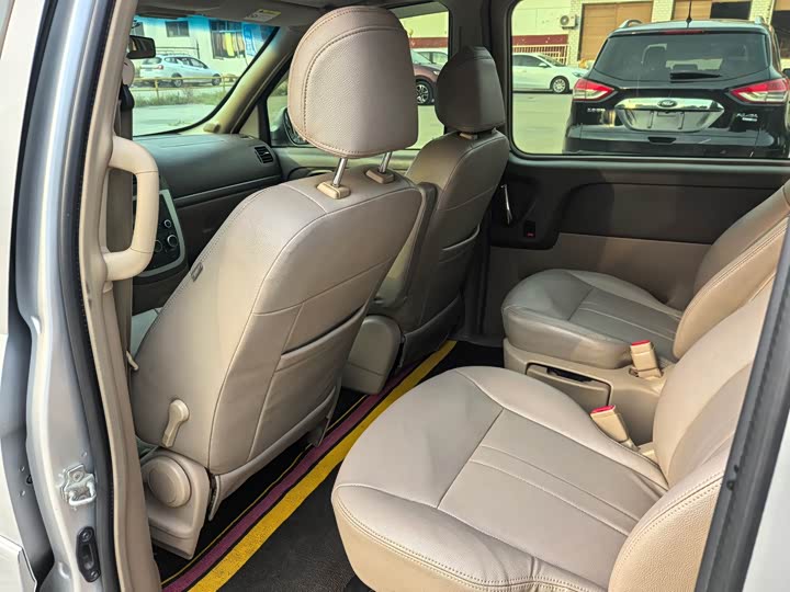 Buick GL8 2014 2.4L jing dian ban