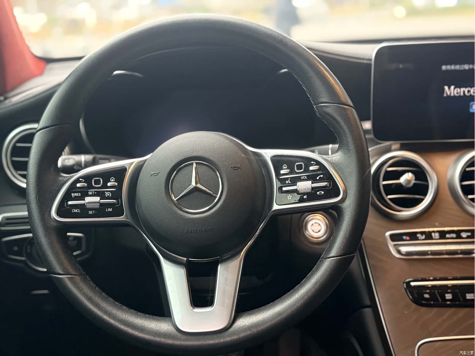 Mercedes-Benz GLC, 2020 19