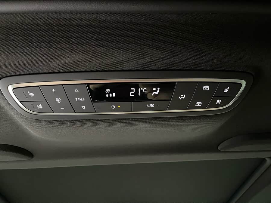 Buick GL8 2022, фото 24