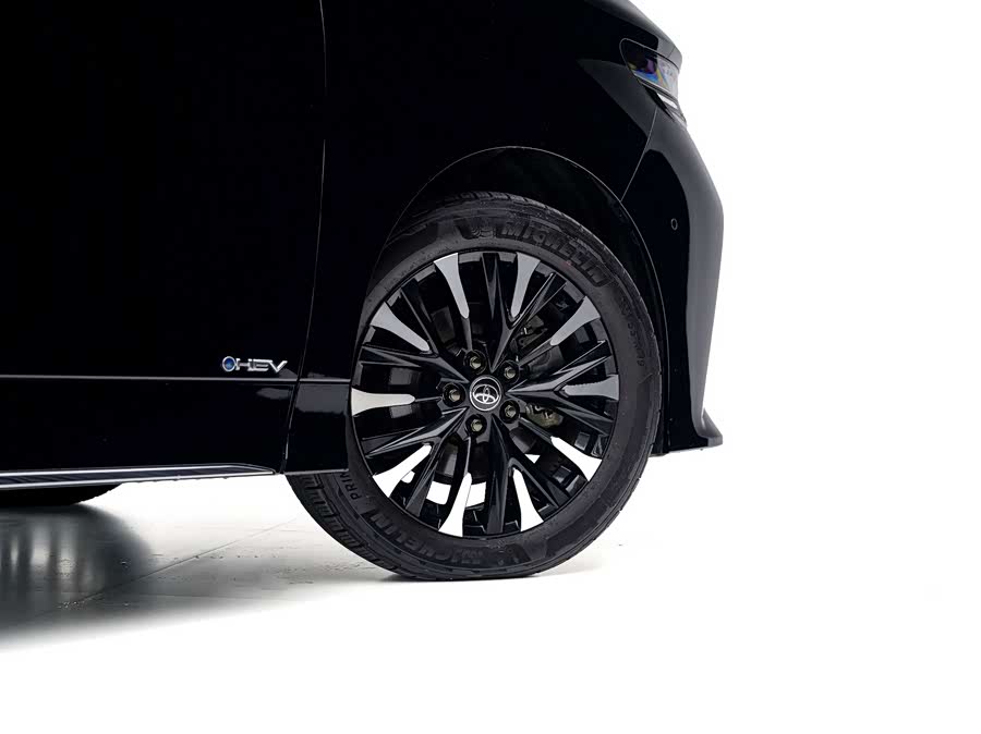 Toyota Alphard 2024, фото 5
