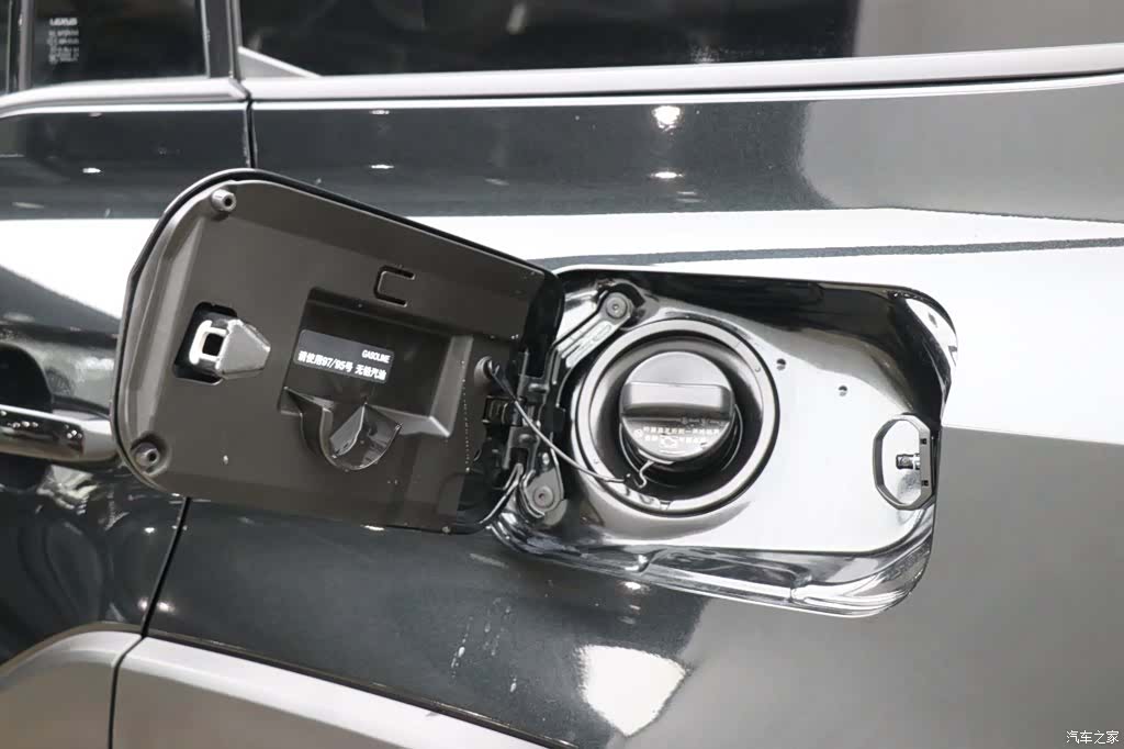 Lexus GX, 2025 27
