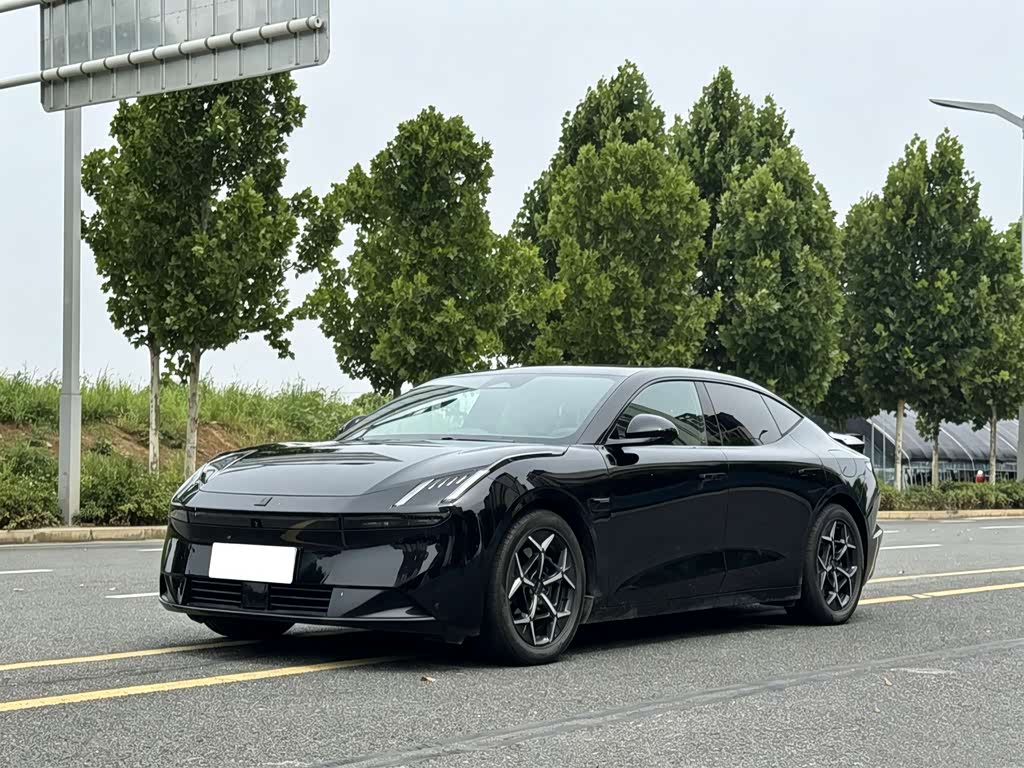 Lynk & Co Z10