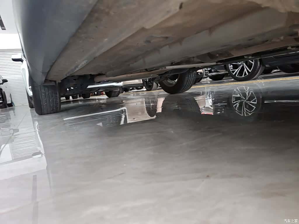 Toyota Frontlander, 2023 21
