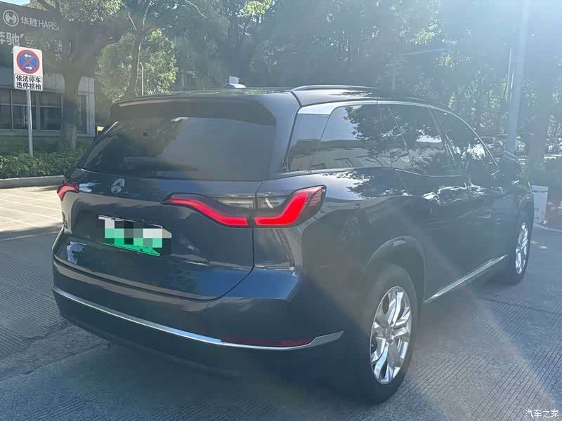 NIO ES8, 2021 10