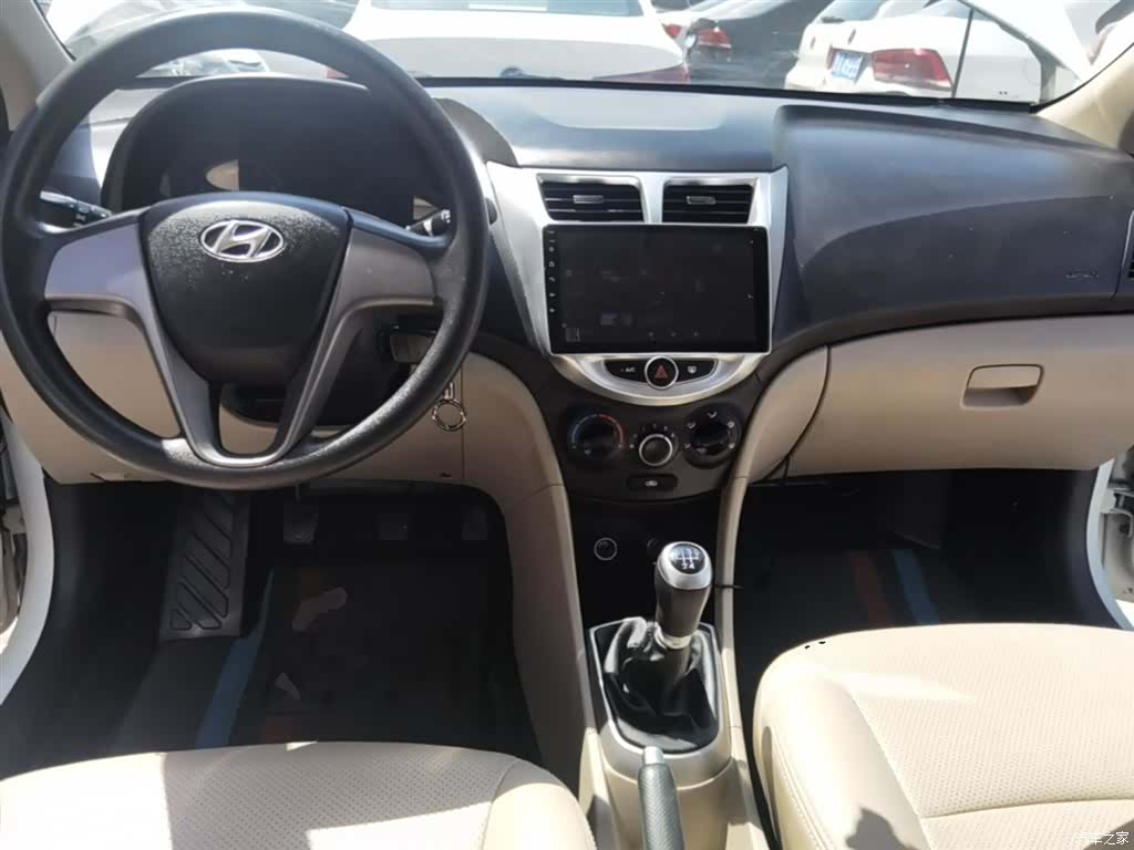 Hyundai GLS, 2016 10