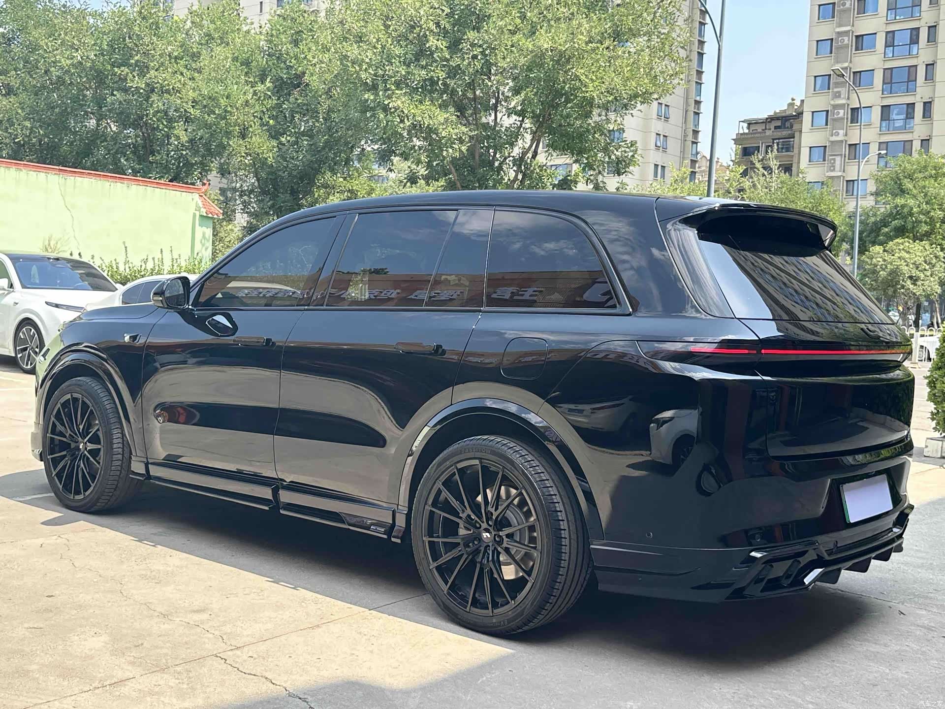 Li Auto L8, 2024 6