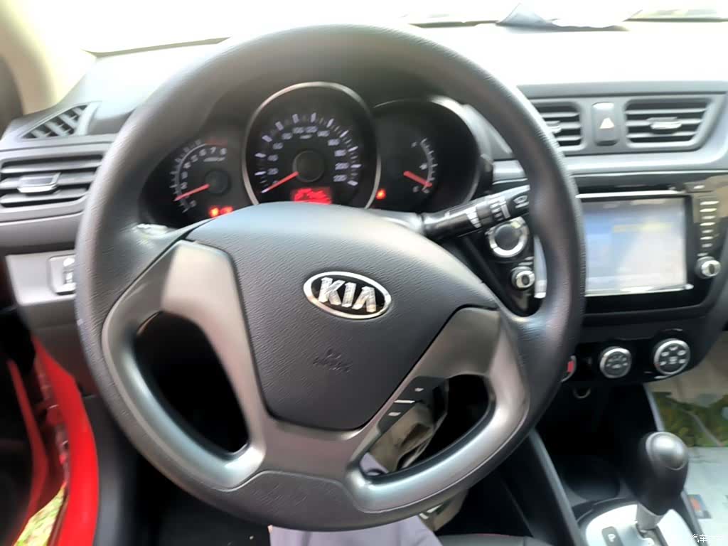 Kia K2, 2015 11
