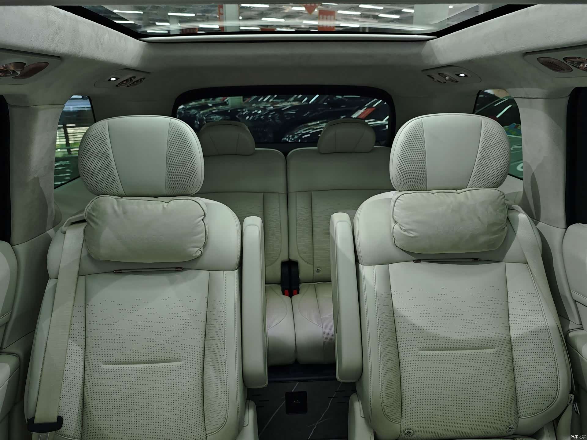 Lynk & Co 02, 2025 8