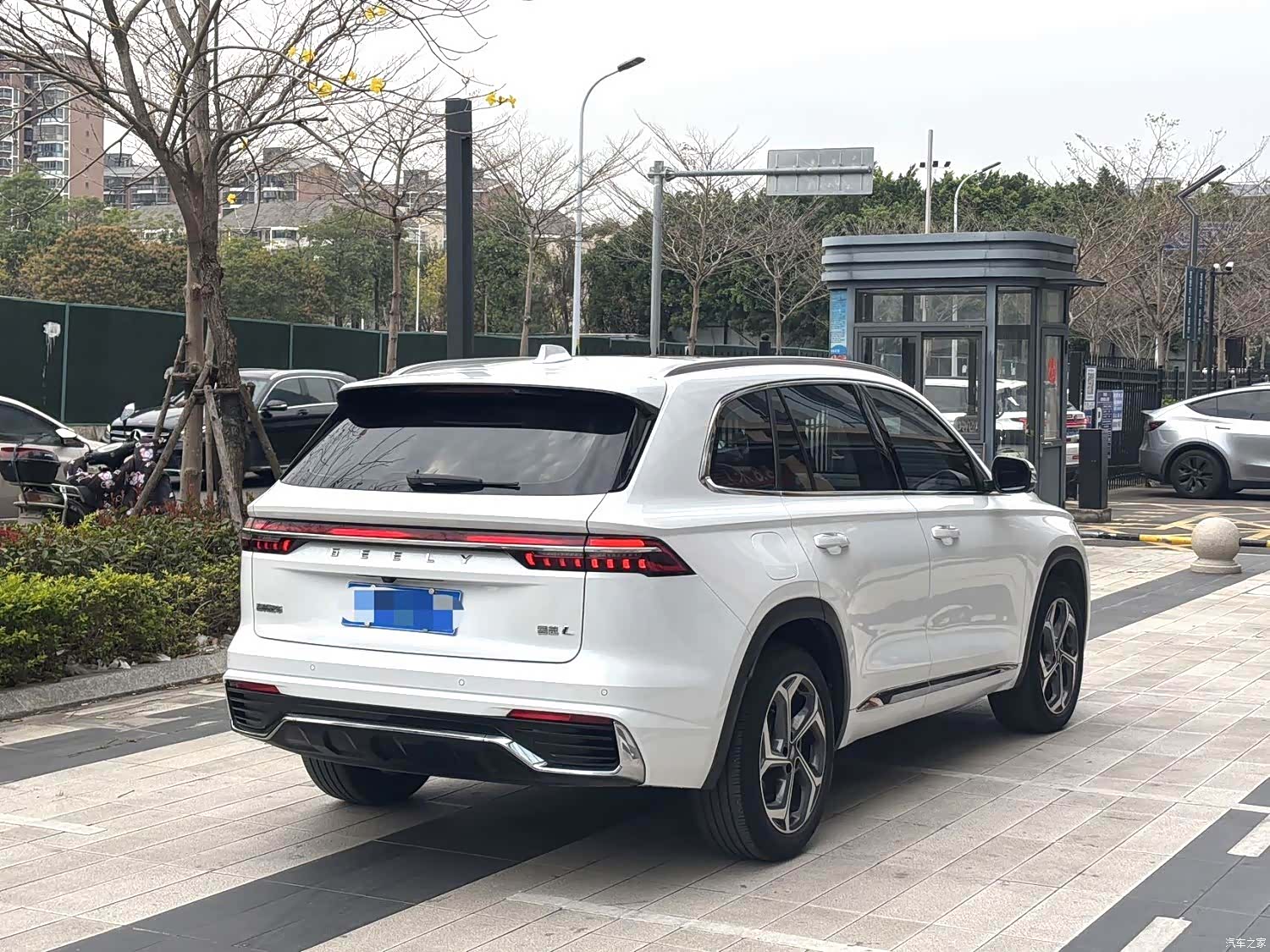 Geely Xingyue L, 2023 7