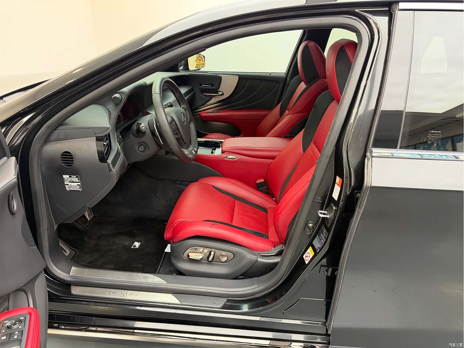 Lexus LS, 2019 13
