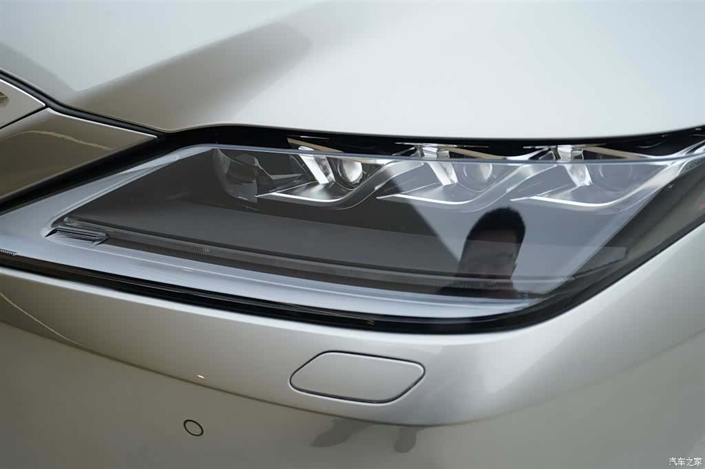 Lexus RX, 2021 13