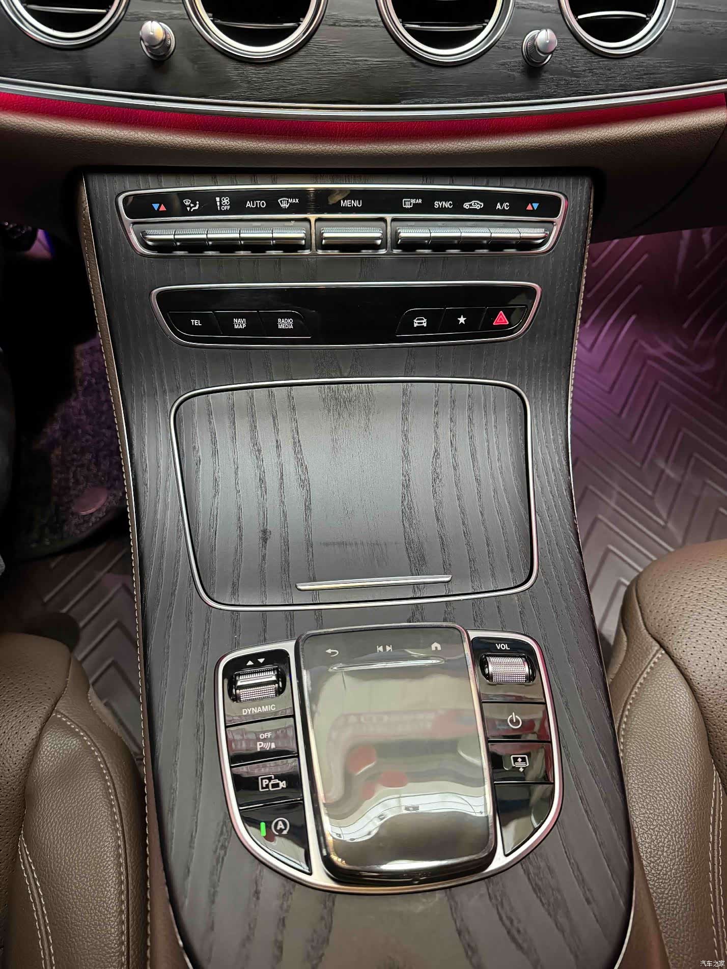 Mercedes-Benz E-Class, 2021 26