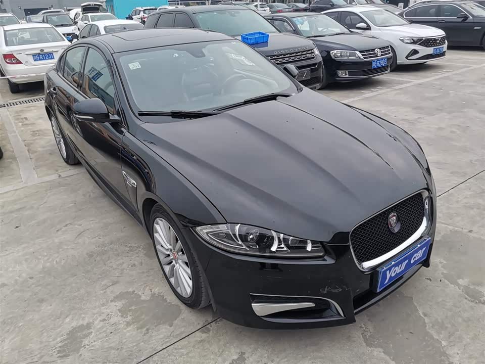 Jaguar XF
