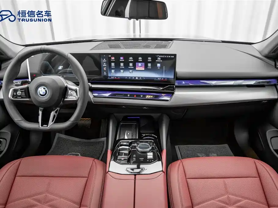 BMW i5