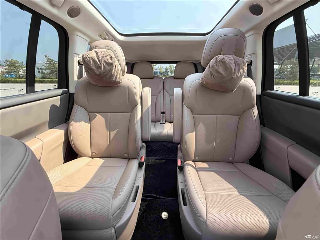 Li Auto i8, 2026 26