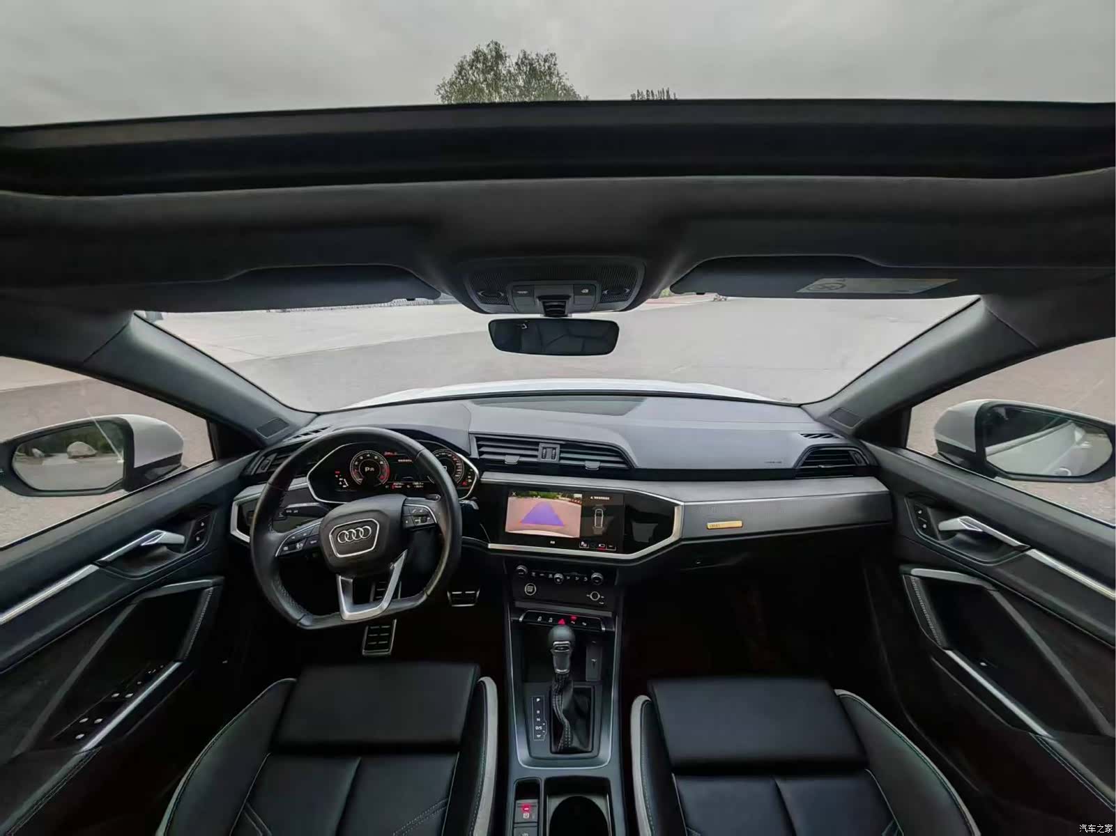 Audi Q3, 2024 4