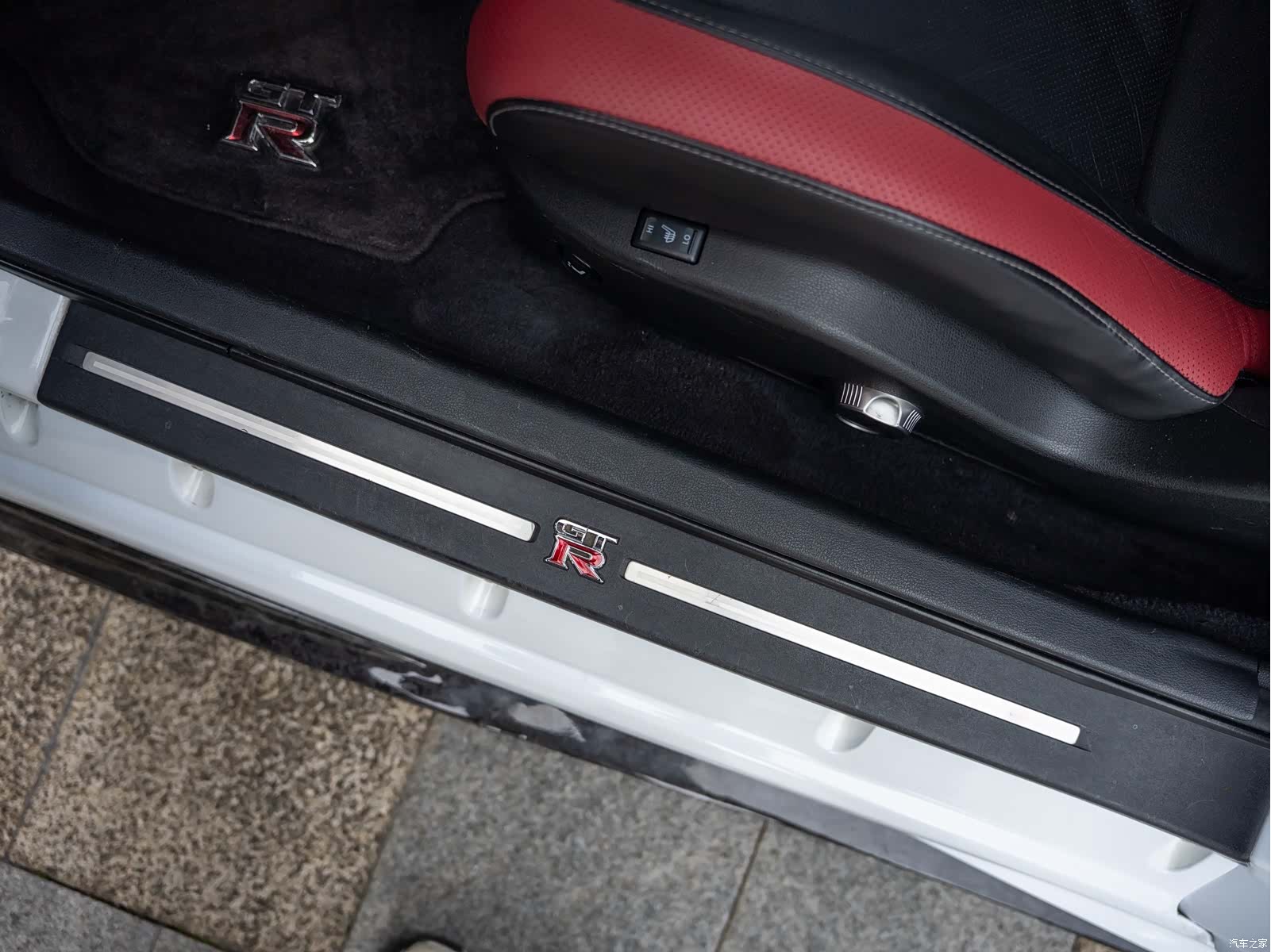 Nissan GT-R, 2012 12