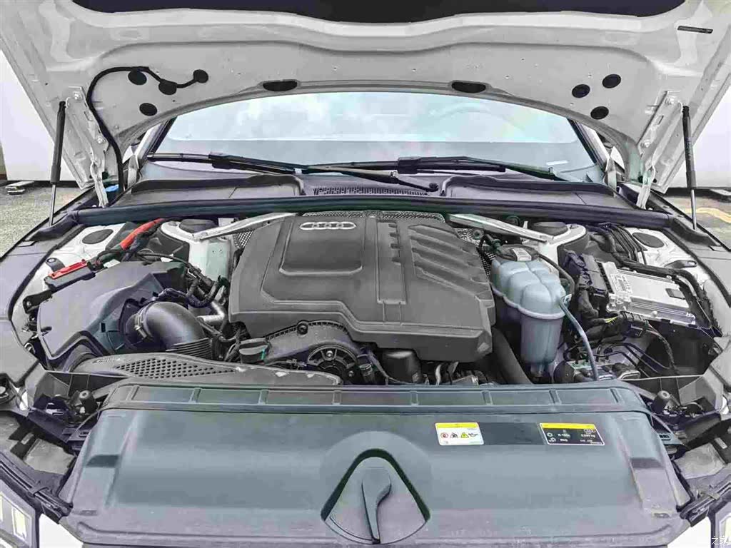 Audi A4L, 2024 9