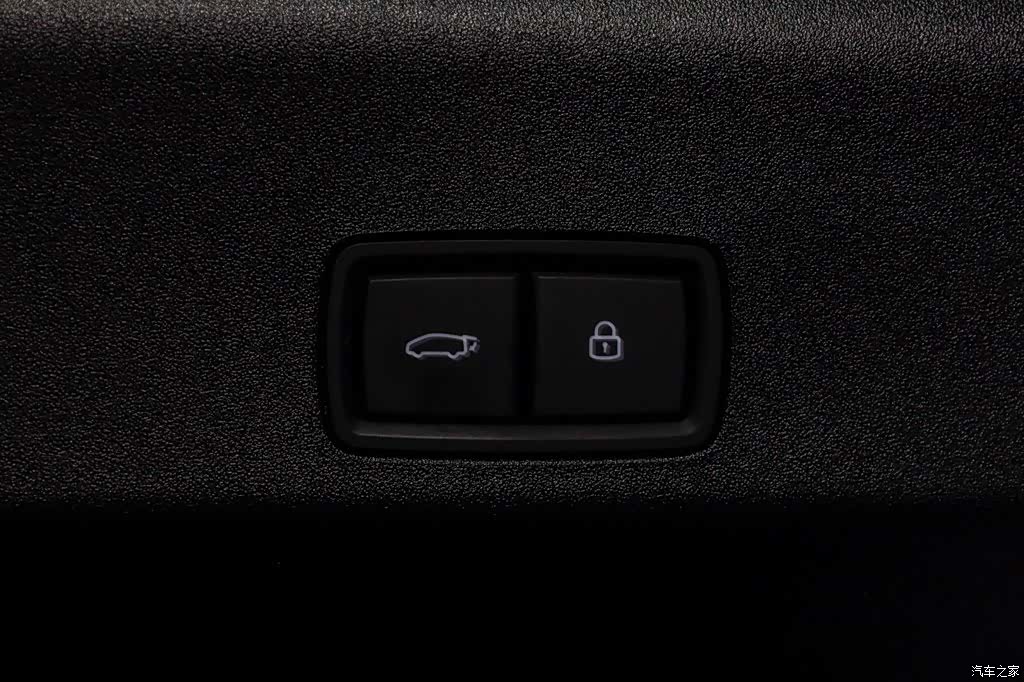 Li Auto MEGA, 2025 7