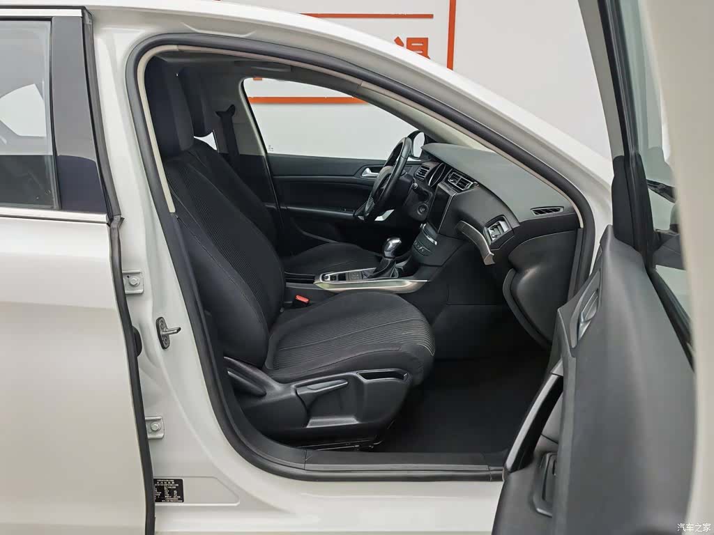 Peugeot 408, 2015 23