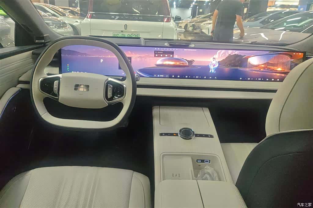 Geely E8, 2024 12
