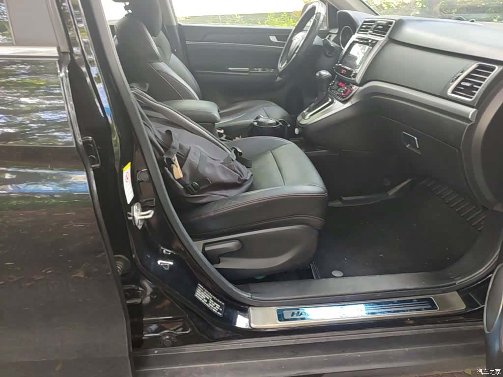 Haval M6, 2018 25