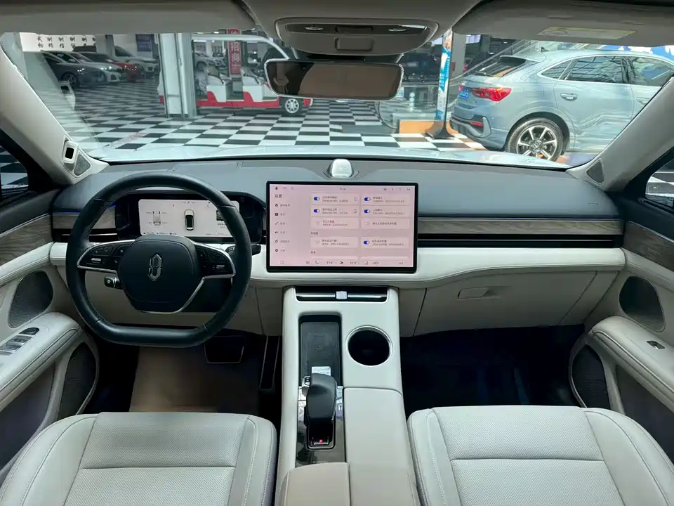 HarmonyOS Ask the world M5