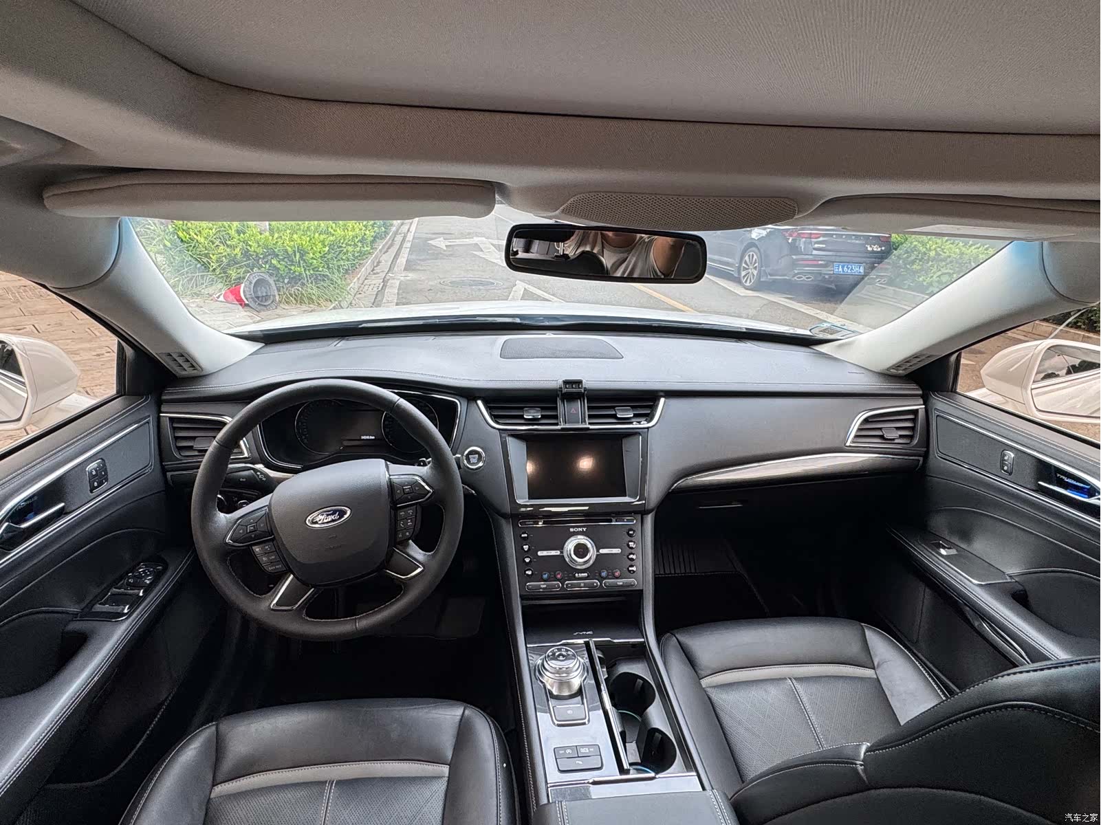 Ford Taurus, 2019 6