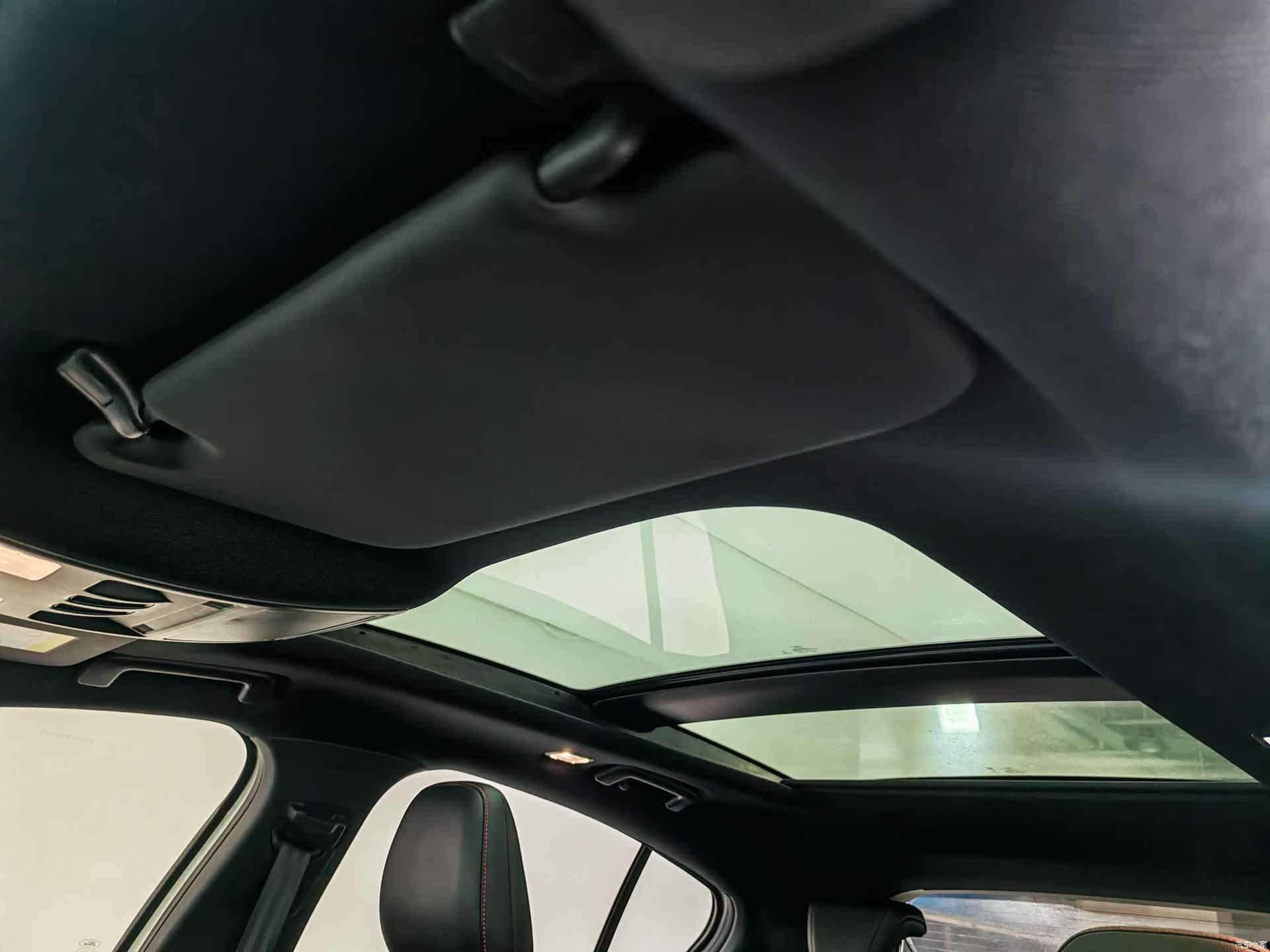 Ford Focus, 2022 11