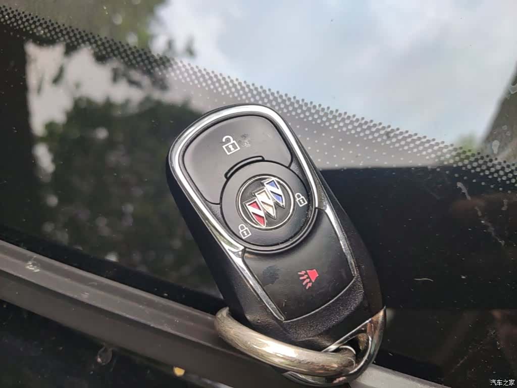 Buick Envision Plus, 2021 9