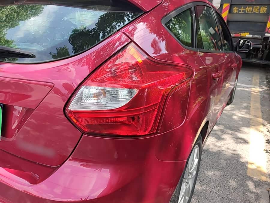 Ford Focus 2015, фото 8