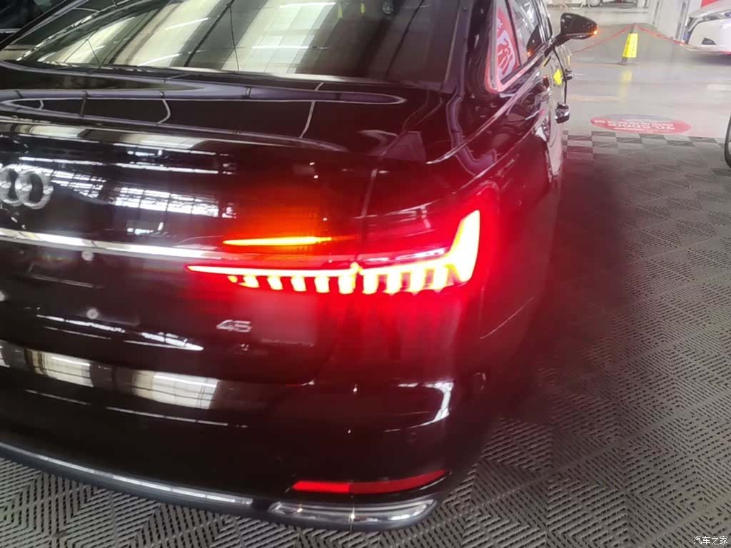 Audi A6L, 2019 8