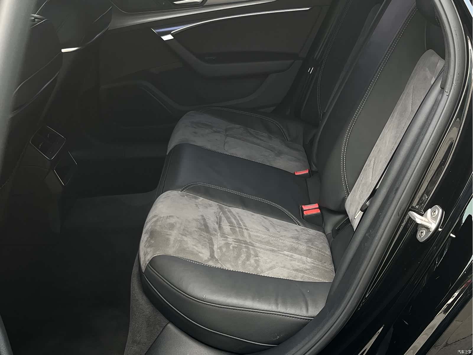 Audi A6L, 2020 13