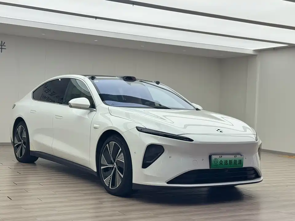 NIO ET7