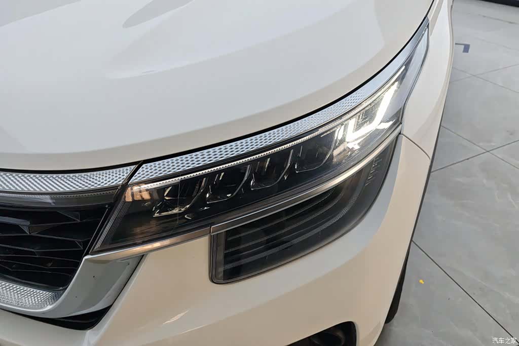 Kia KX3, 2021 все фото