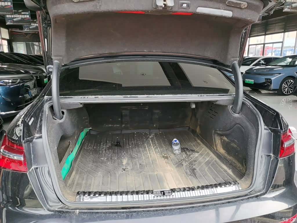 Audi A6L, 2022 19