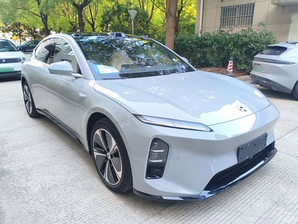 NIO ET5, 2025 4