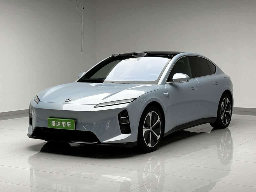NIO ET5