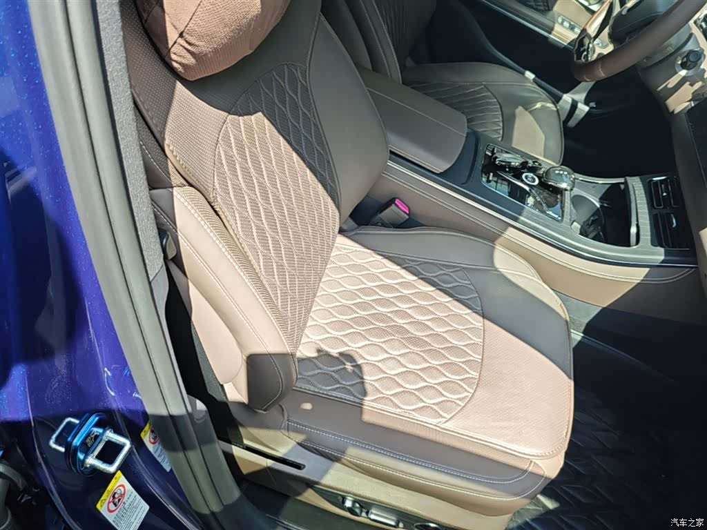 BYD Han, 2023 25