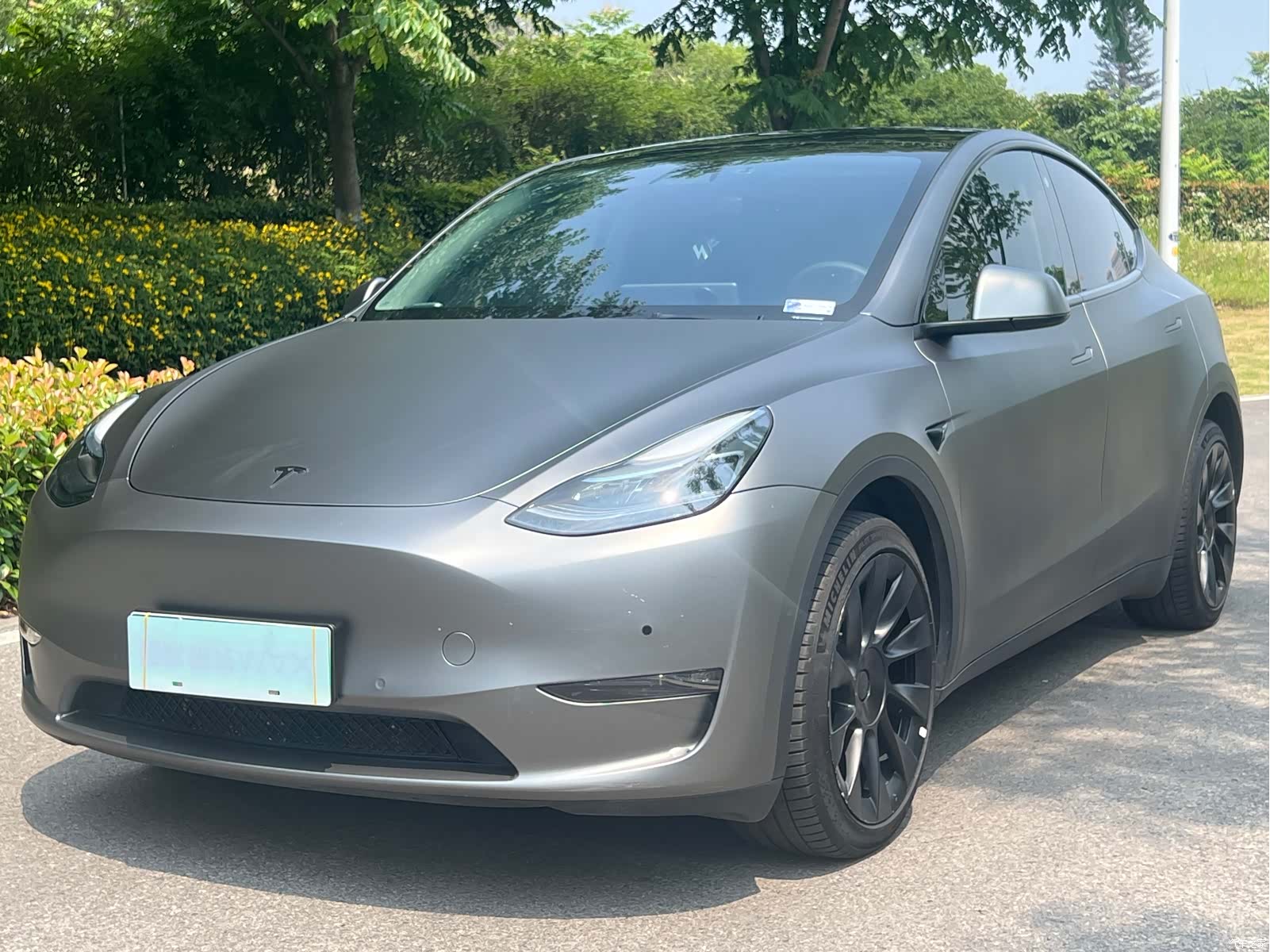 Tesla Model Y, 2023 1