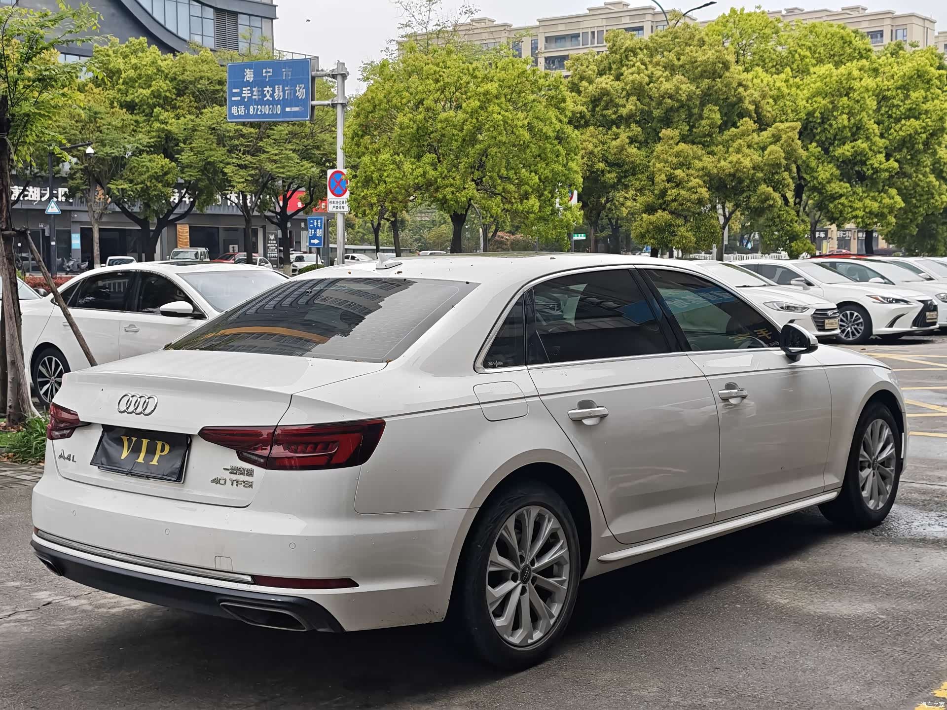 Audi A4L, 2020 все фото